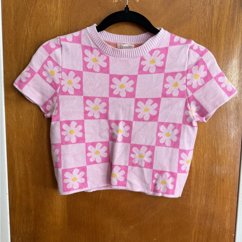 Debut Pink and White Floral Checkered Crop Sweater Tee